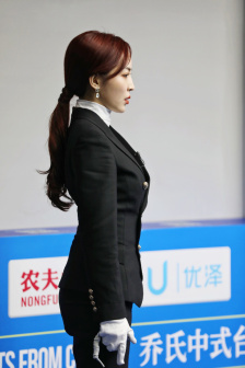 女黑侠